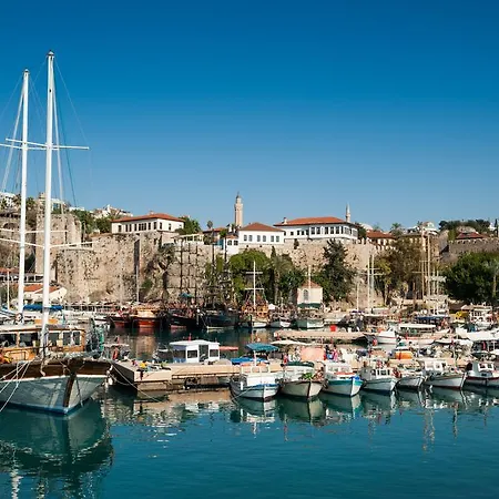 Hotel Koesk Boutique - Old Town & Center 3*
